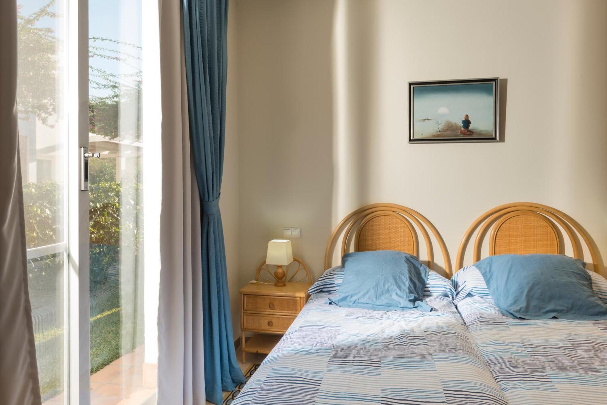Resort Villas Andalucia Benalup-Casas Viejas ภายนอก รูปภาพ