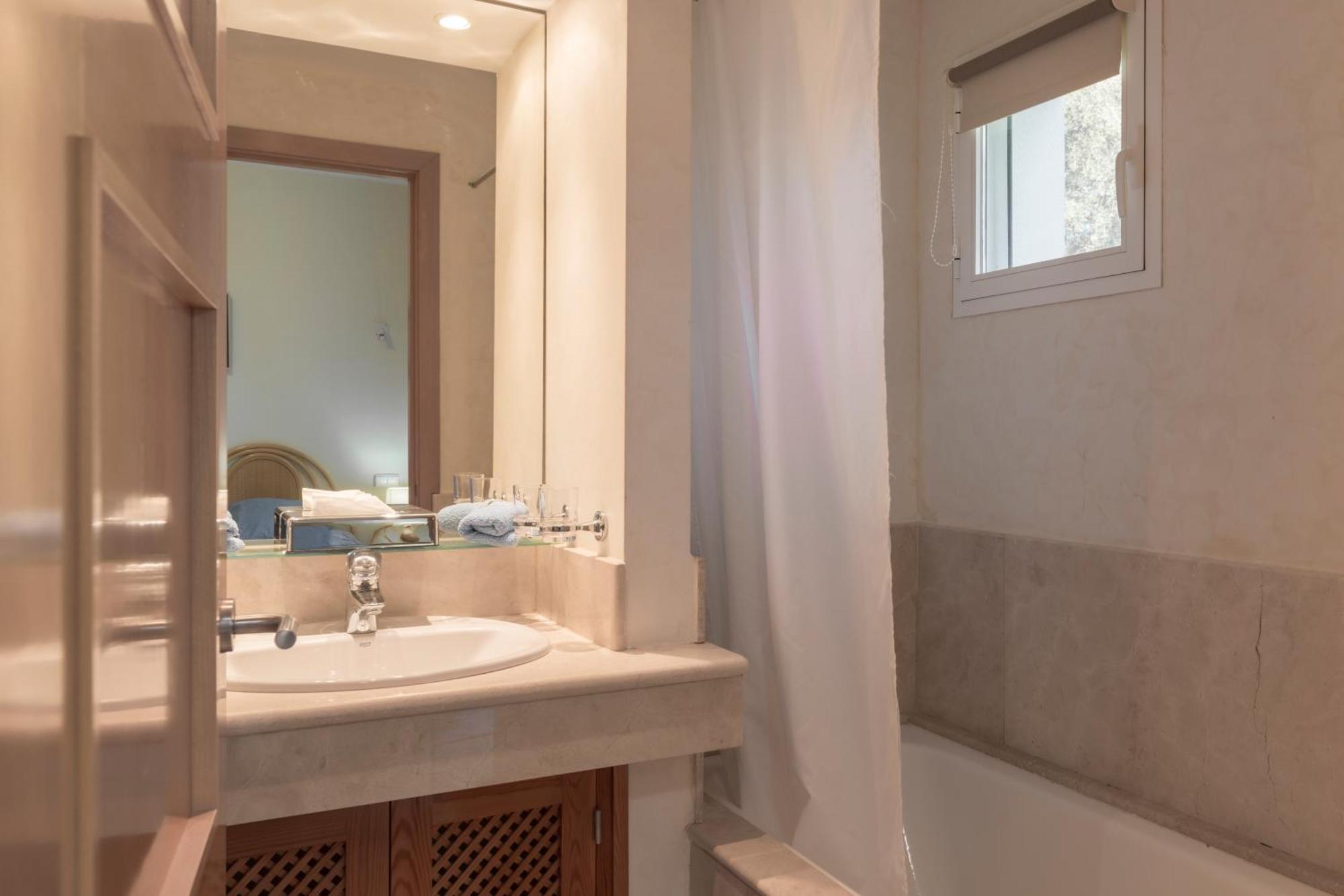 Resort Villas Andalucia Benalup-Casas Viejas ภายนอก รูปภาพ
