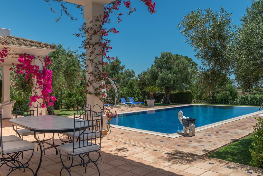 Resort Villas Andalucia Benalup-Casas Viejas ภายนอก รูปภาพ